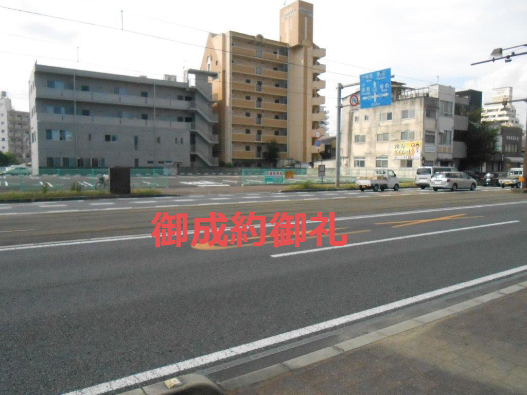 写真：ご成約御礼　ニュートラルハイツ　外観